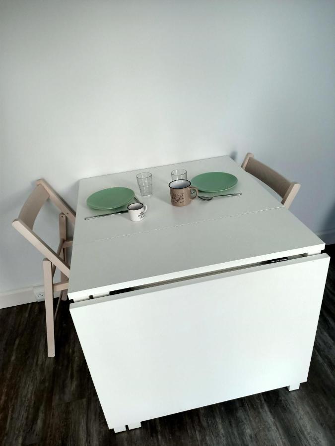Studio De Jardin "Le Temps D Une Pause" Jusqu'A 4 Personnes En Face Du Beaujolais - Climatisation Et Borne Recharge Vehicule Electrique Montmerle-sur-Saone Luaran gambar