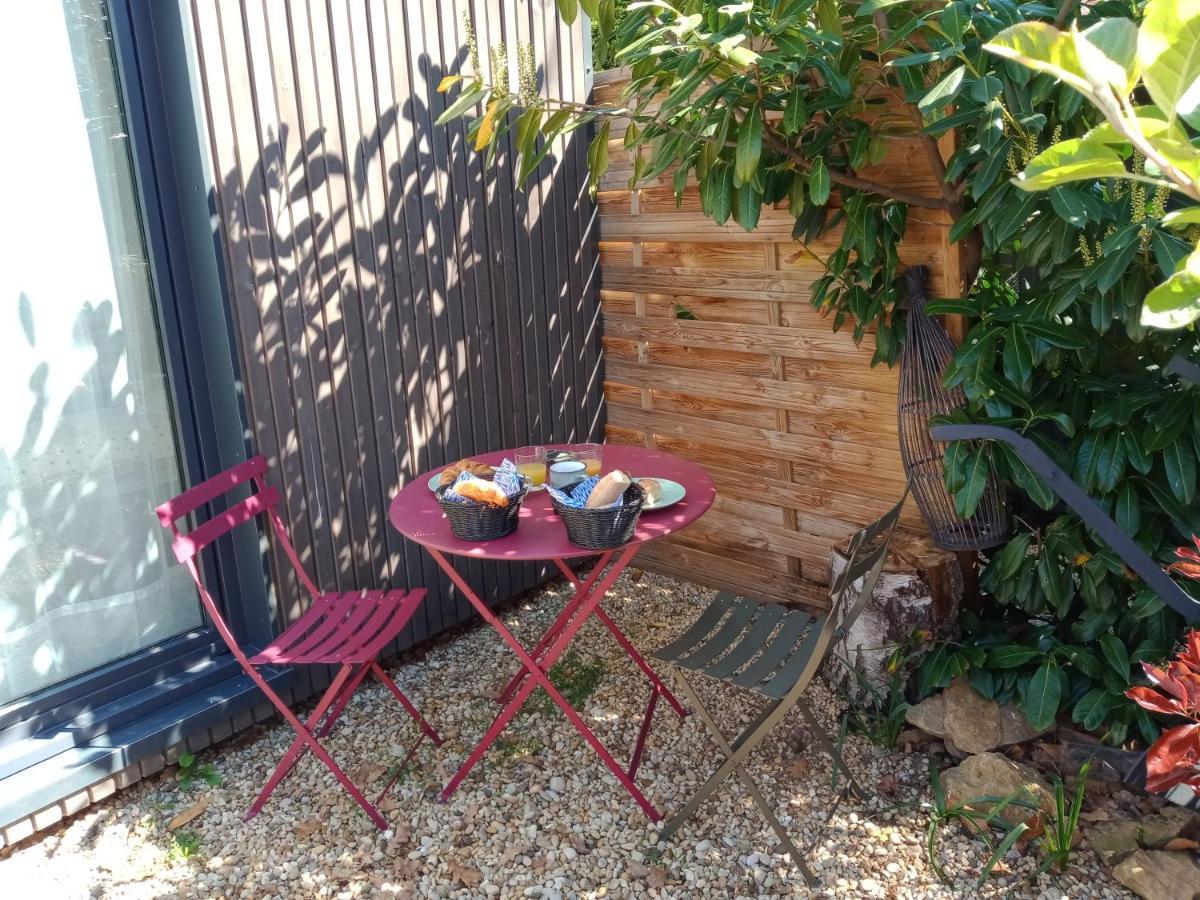 Studio De Jardin "Le Temps D Une Pause" Jusqu'A 4 Personnes En Face Du Beaujolais - Climatisation Et Borne Recharge Vehicule Electrique Montmerle-sur-Saone Luaran gambar